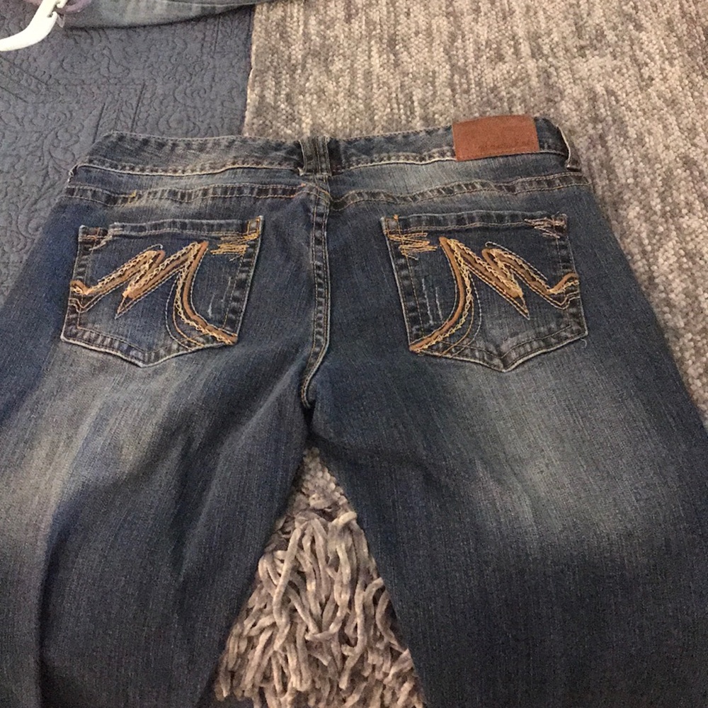 Maurices jeans